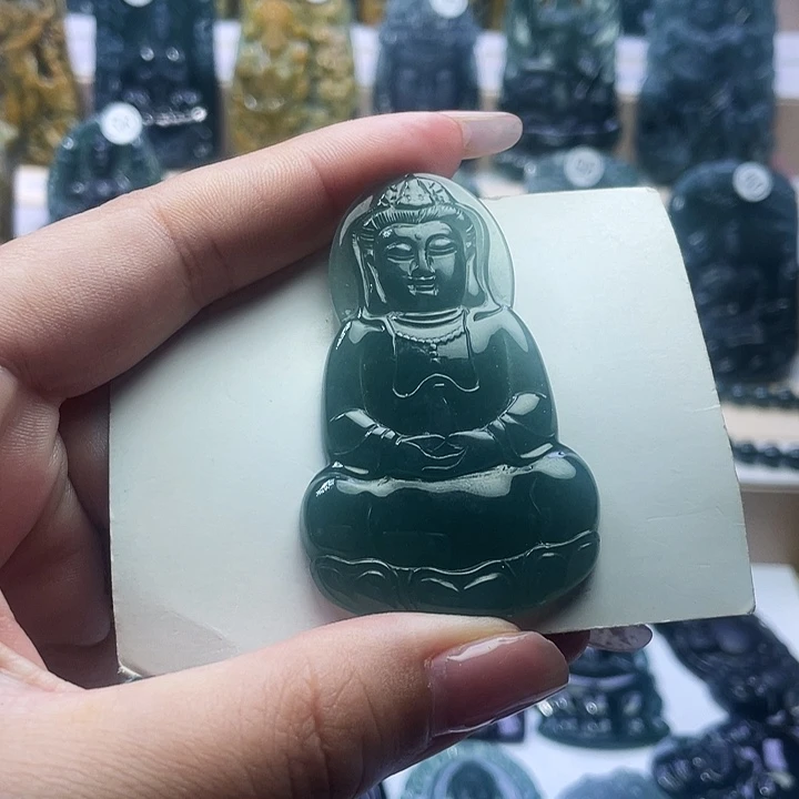 翡翠未镶嵌颈饰翡翠未镶嵌