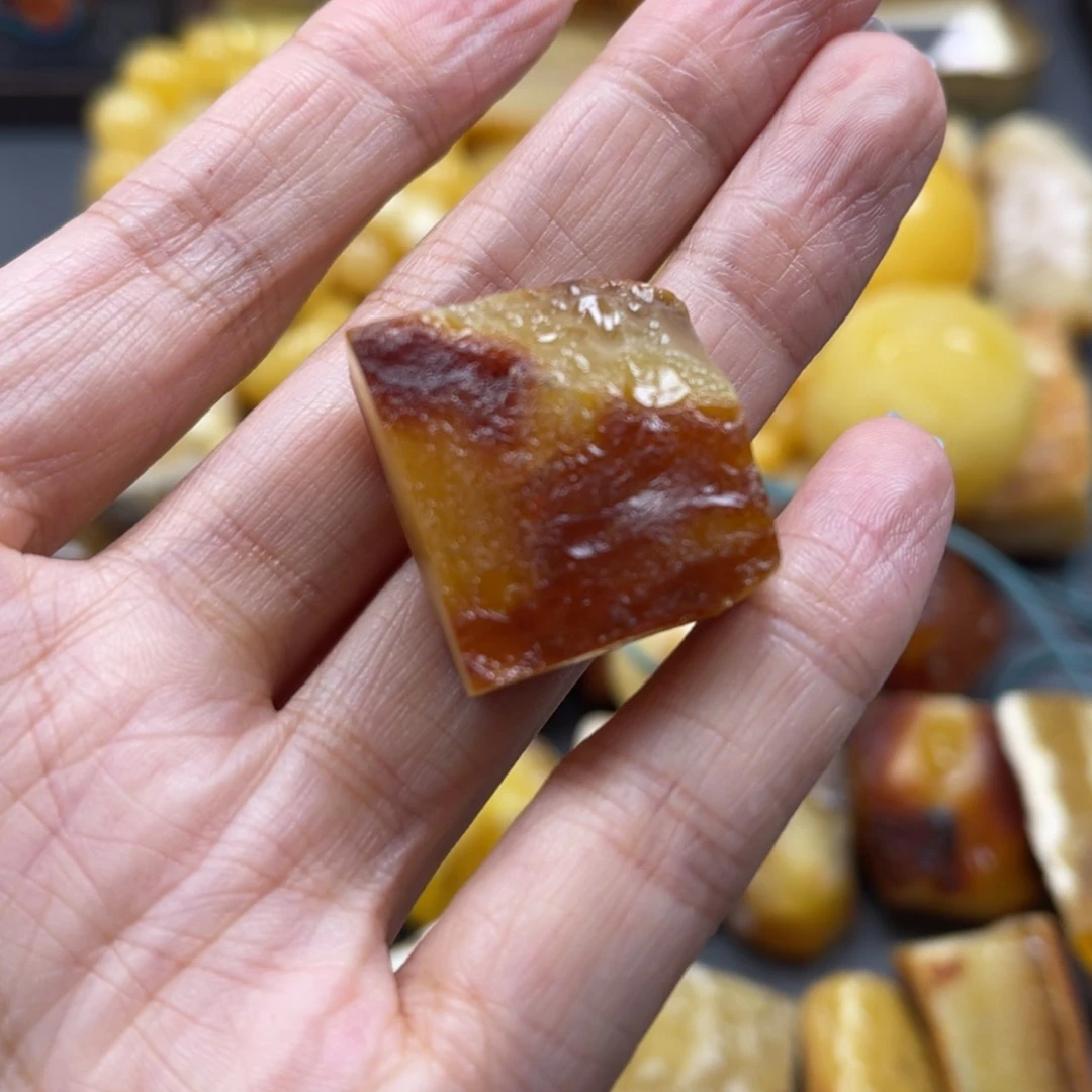 【闪购商品】未镶嵌定制琥珀天然琥珀蜜蜡原石定制扣子料