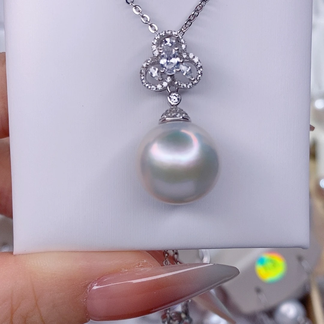 九***四银S925镶嵌淡水珍珠吊坠(赠链)