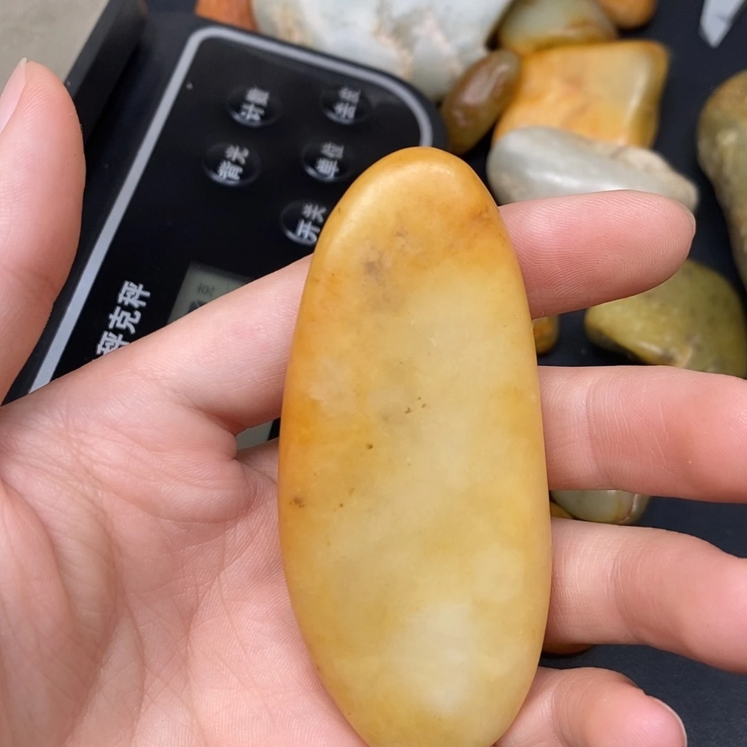 和田玉（糖玉）未镶嵌挂件