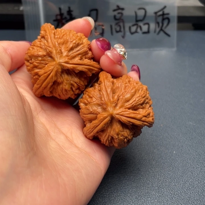 国***胖吊坠文玩核桃白狮子
