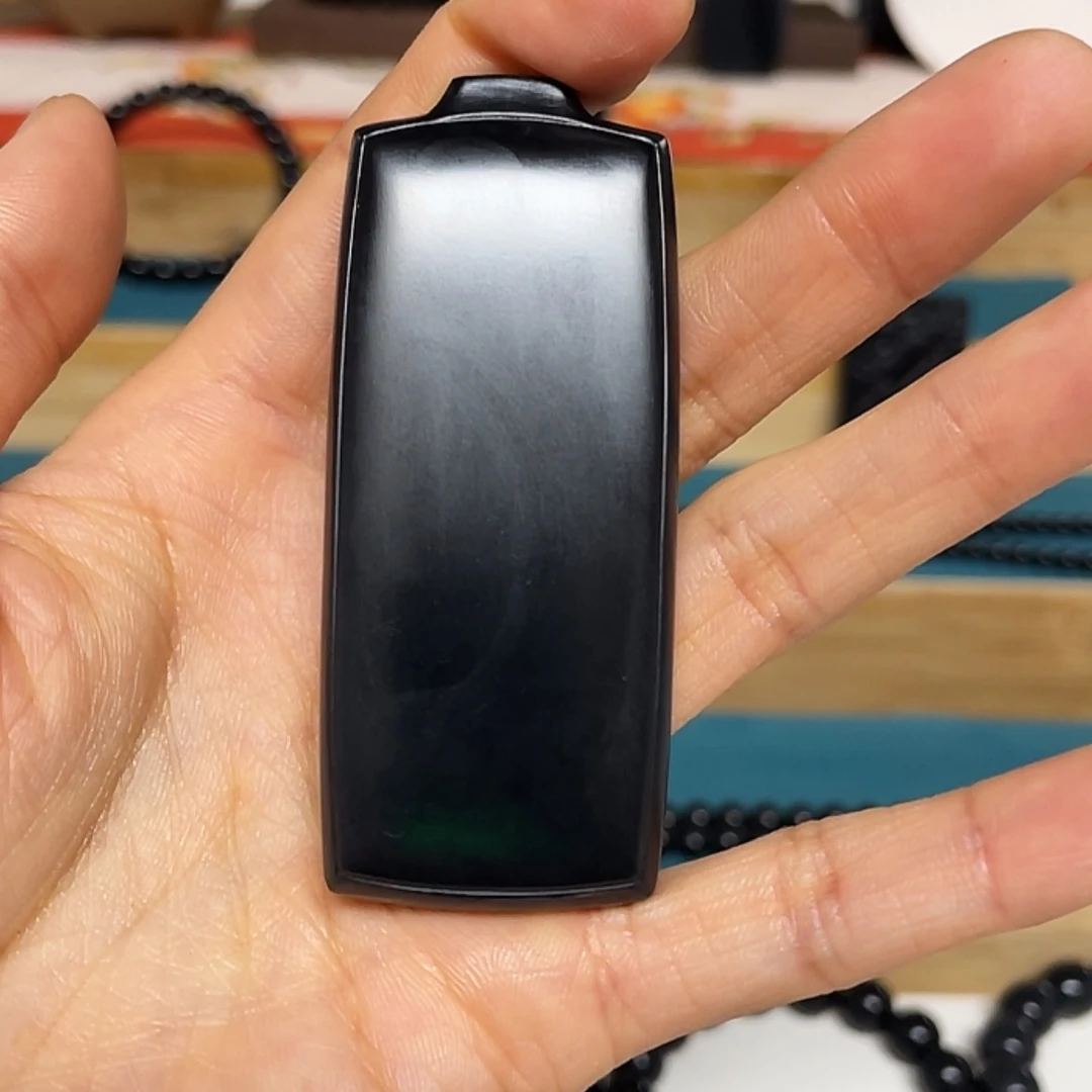 【闪购商品】和田玉（墨玉）未镶嵌吊坠(不含链)62.3克羊脂