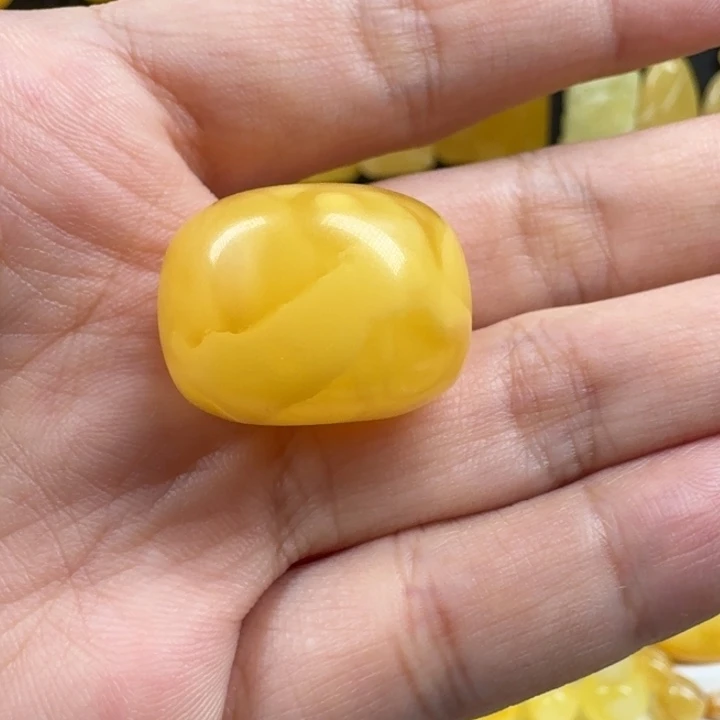 @***生蜜蜡未镶嵌珠宝奇石
