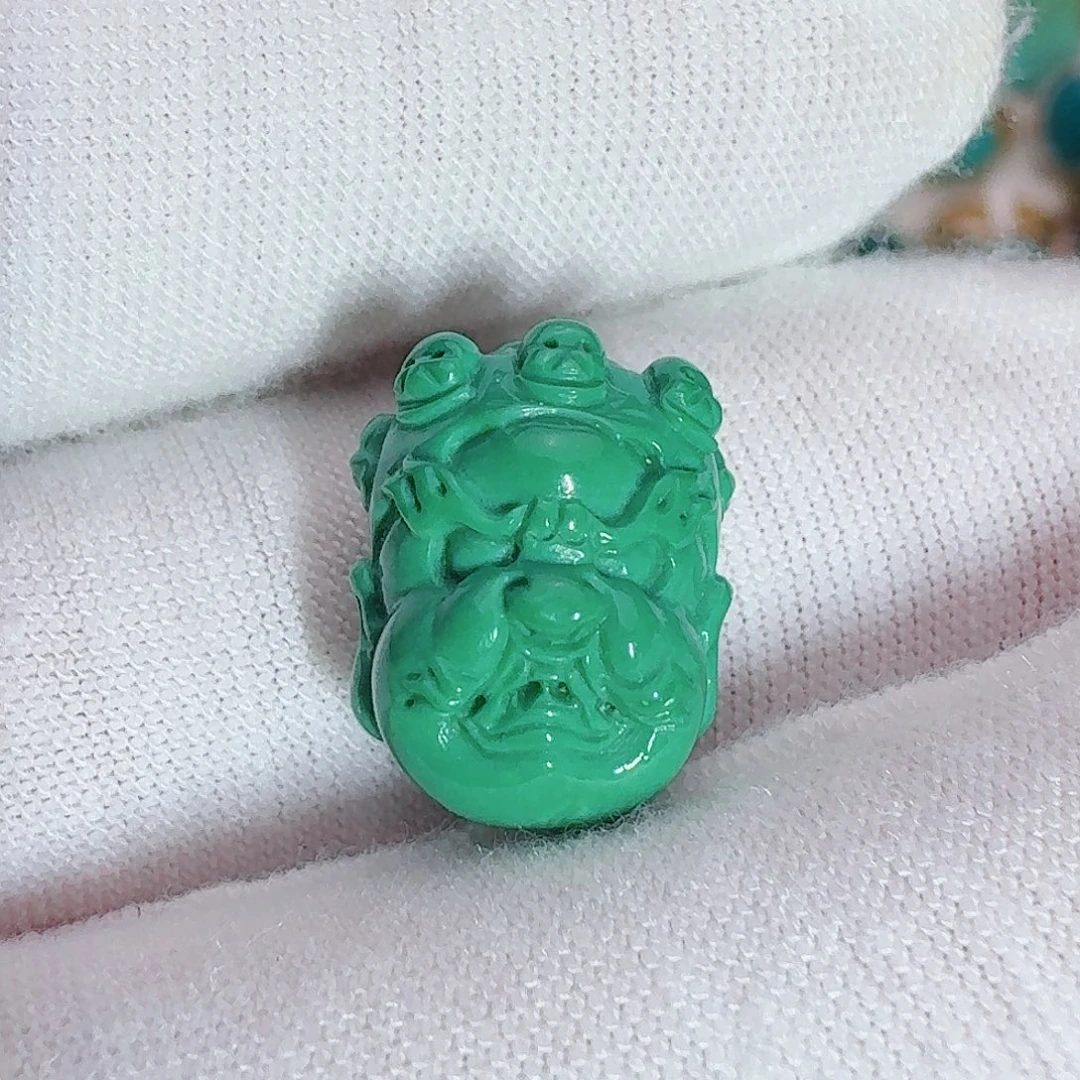 18K金镶嵌绿松石珠宝奇石