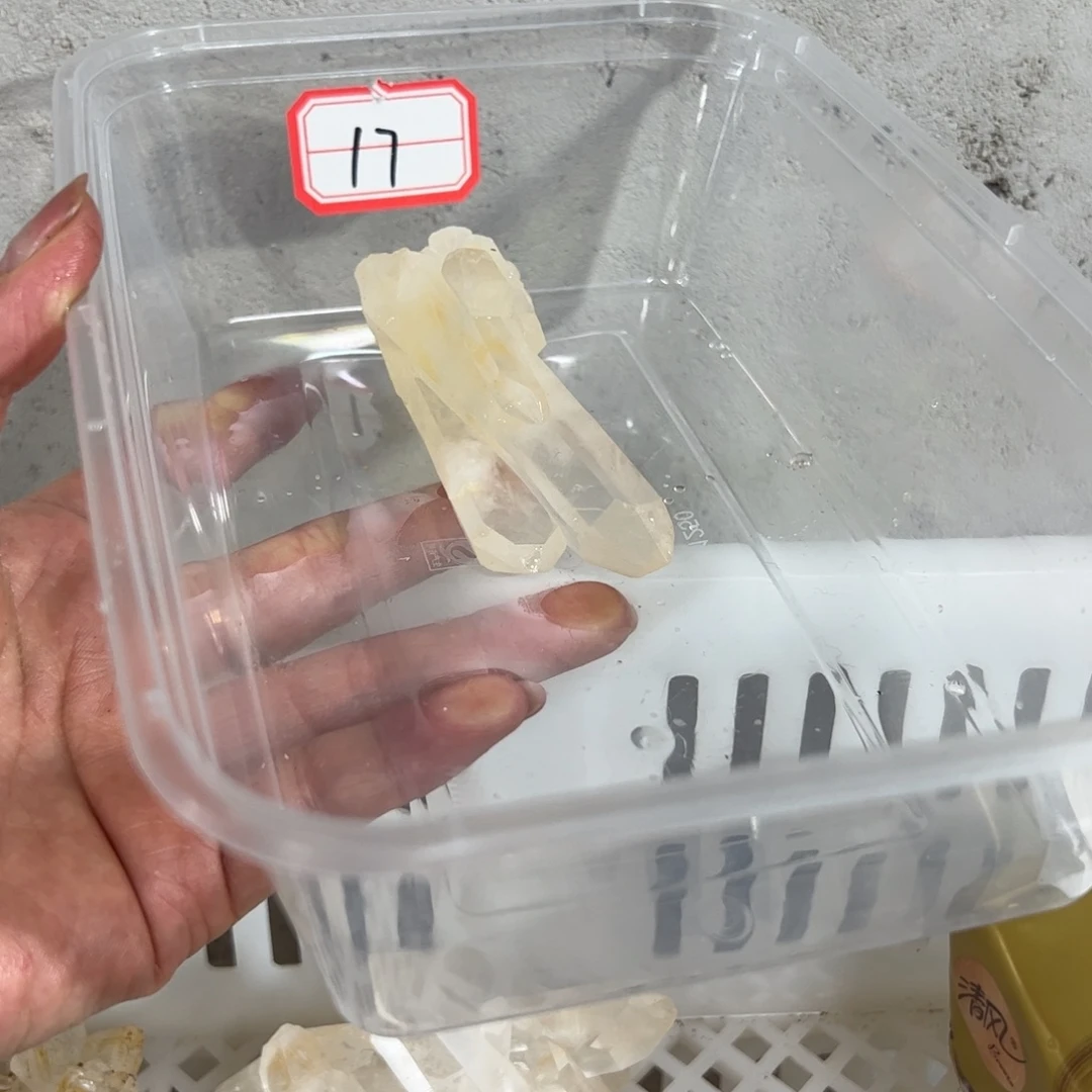 J***)水晶珠宝半成品未镶嵌