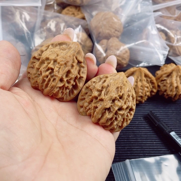 文玩核桃把件龙门涧