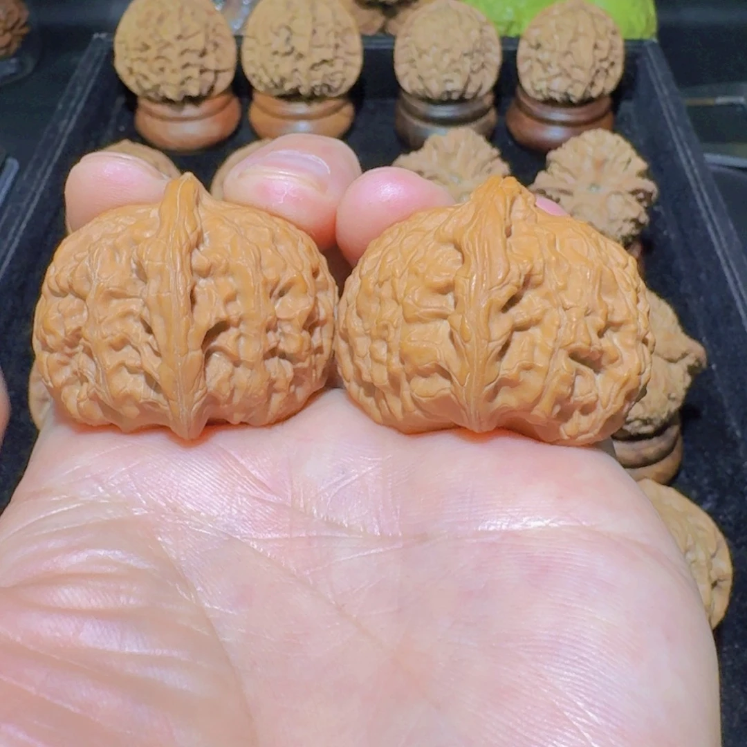 文玩核桃吊坠玉枕