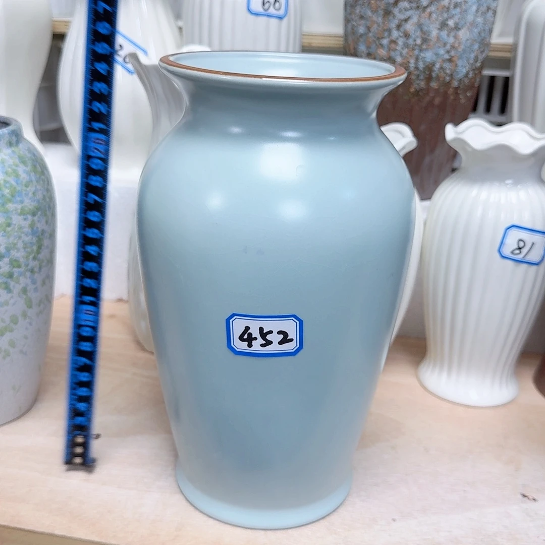 452号陶瓷高25.5厘米微瑕一个