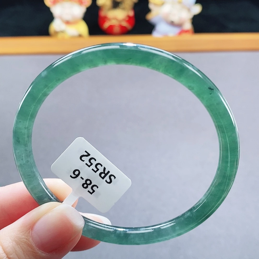 翡翠未镶嵌手镯25