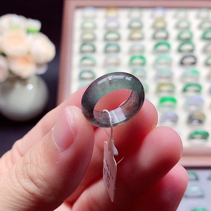 翡翠未镶嵌戒指8号