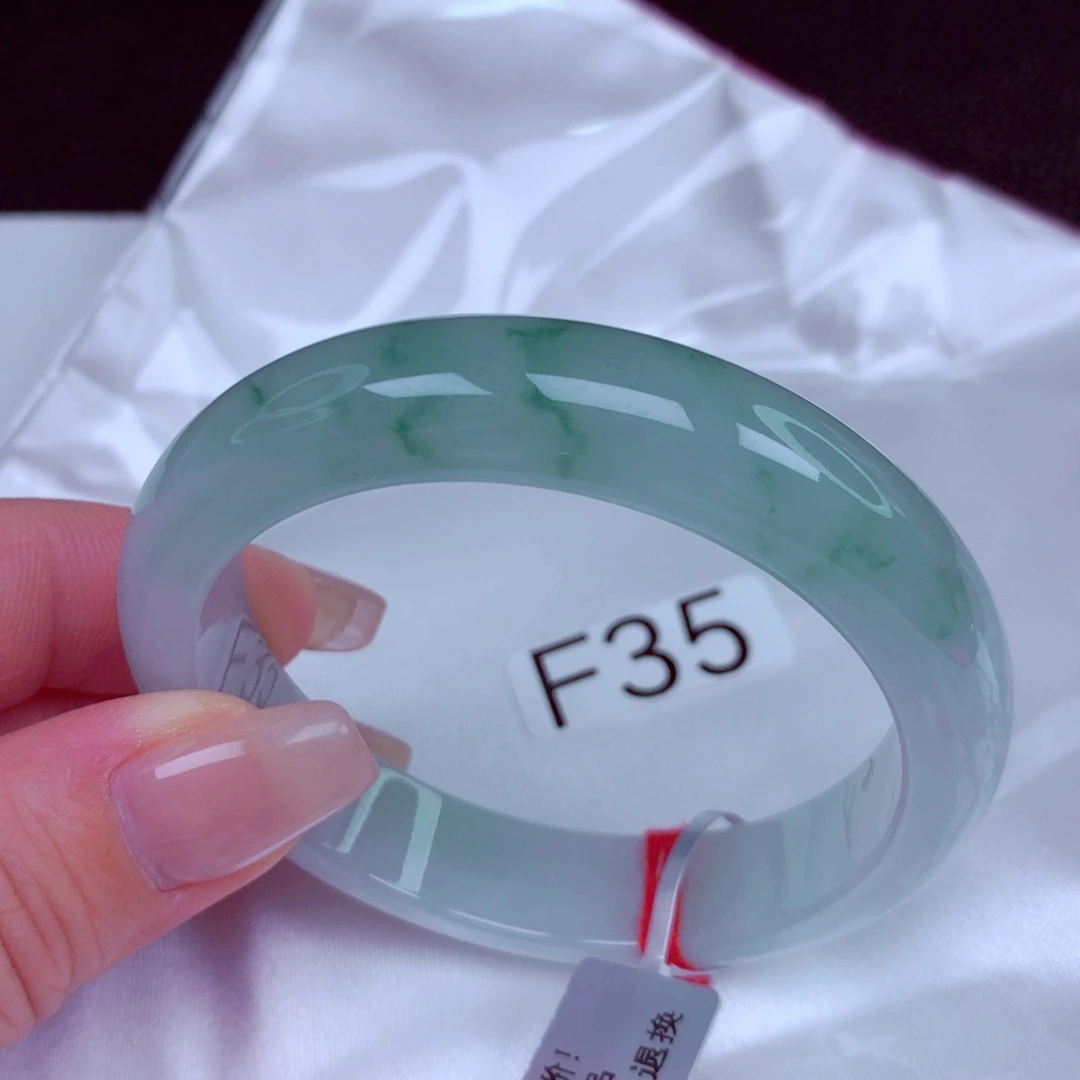 翡翠未镶嵌手镯手镯