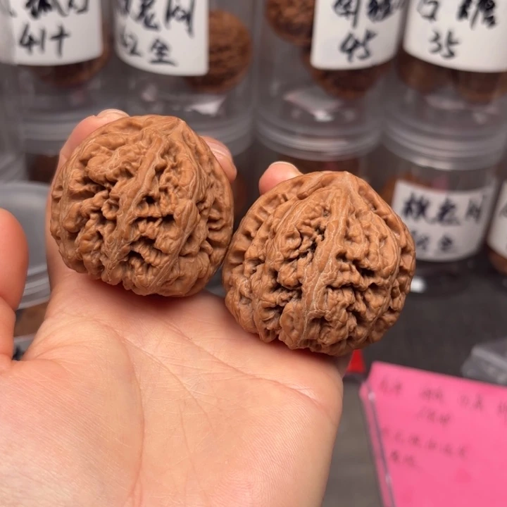 H***o桃核把件46原装粗筋