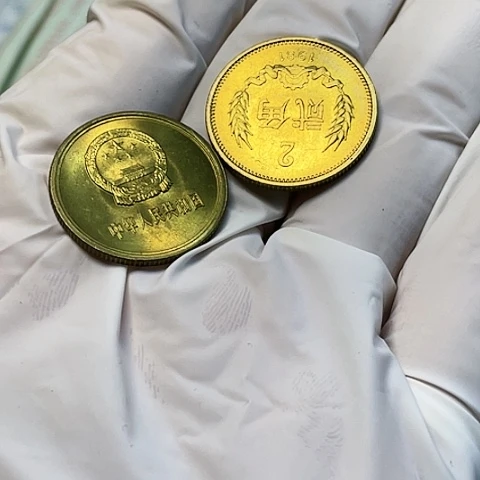 其他普通金属冷***雨1981年2角长城币2枚一起，，，，