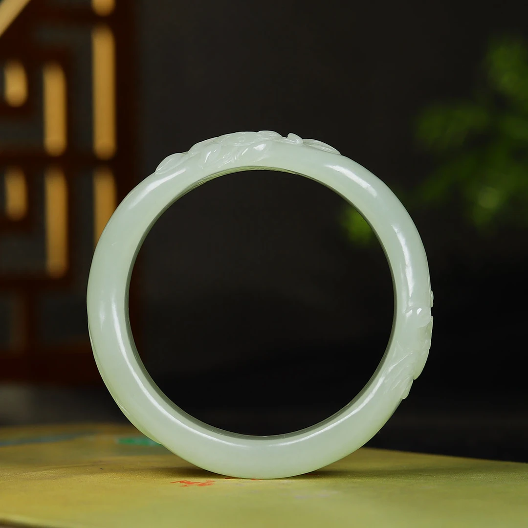 101335和田玉手镯
