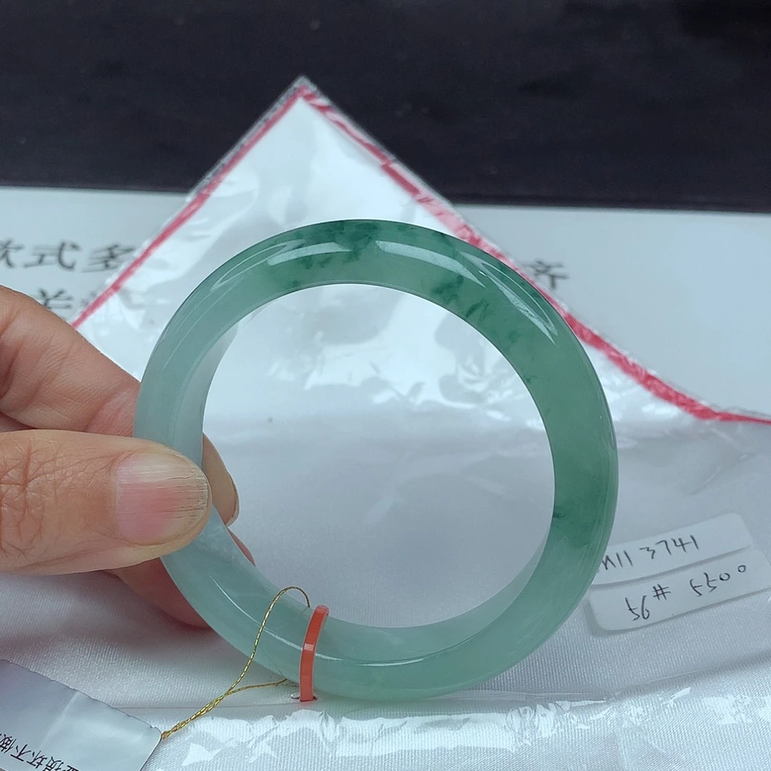 翡翠手镯未镶嵌56圈3741