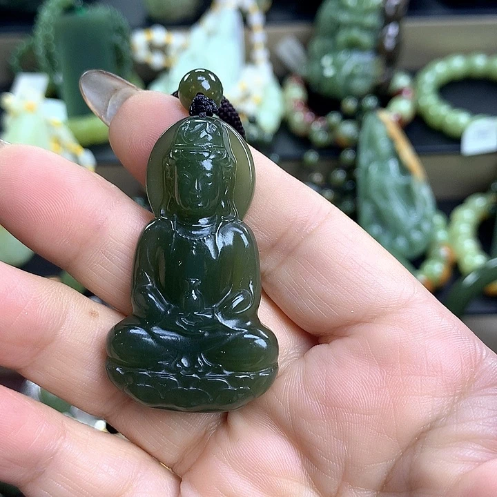 天***帅透闪石质玉未镶嵌吊坠(不含链)