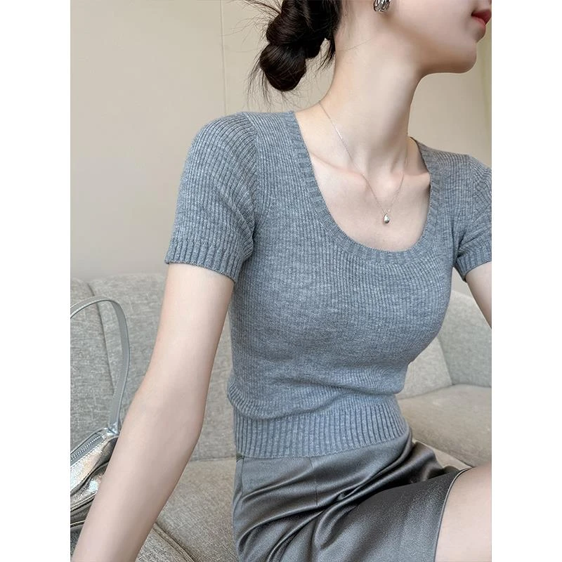 灰色U领短袖针织T恤女春季今年新法式时尚百搭温柔修身显瘦短上衣