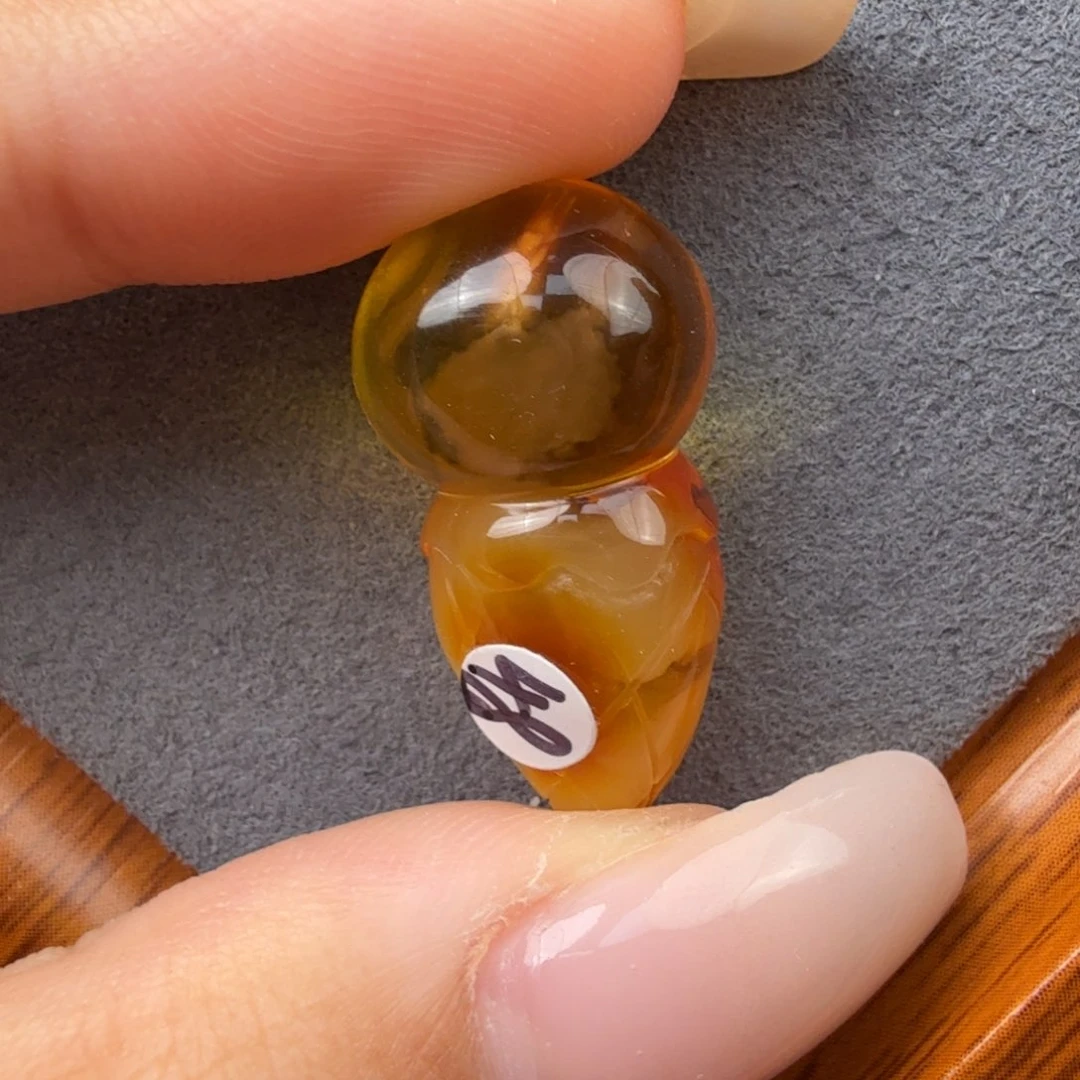 未镶嵌琥珀裸石2.65克