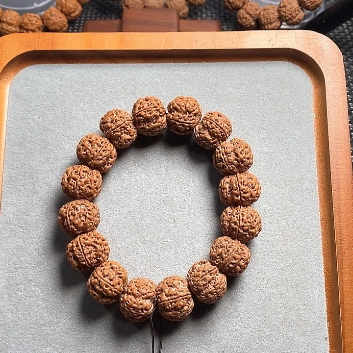 金刚菩提手串2号梅花19