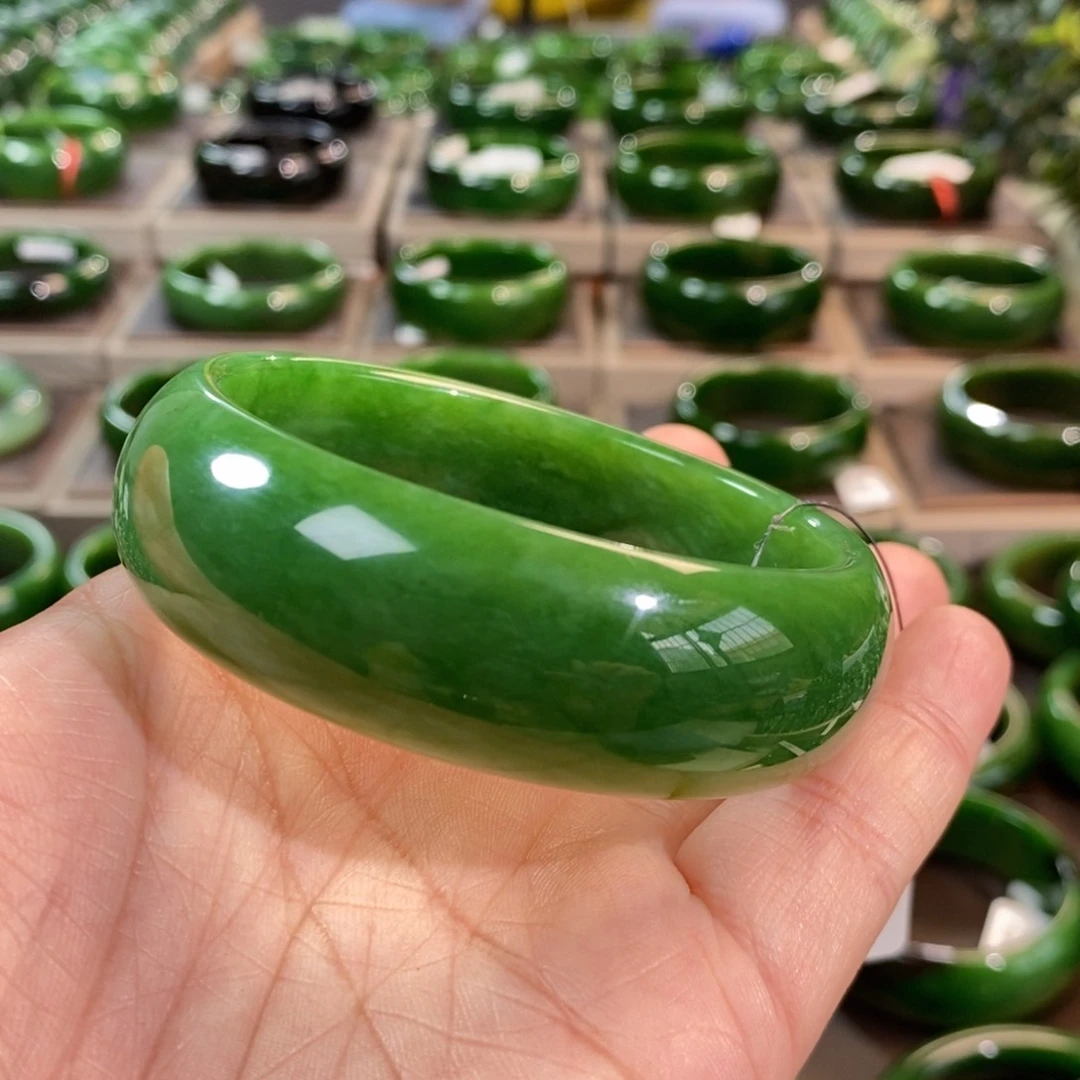 和田玉（碧玉）手镯未镶嵌