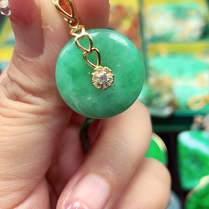 翡翠银S925镶嵌颈饰翡翠