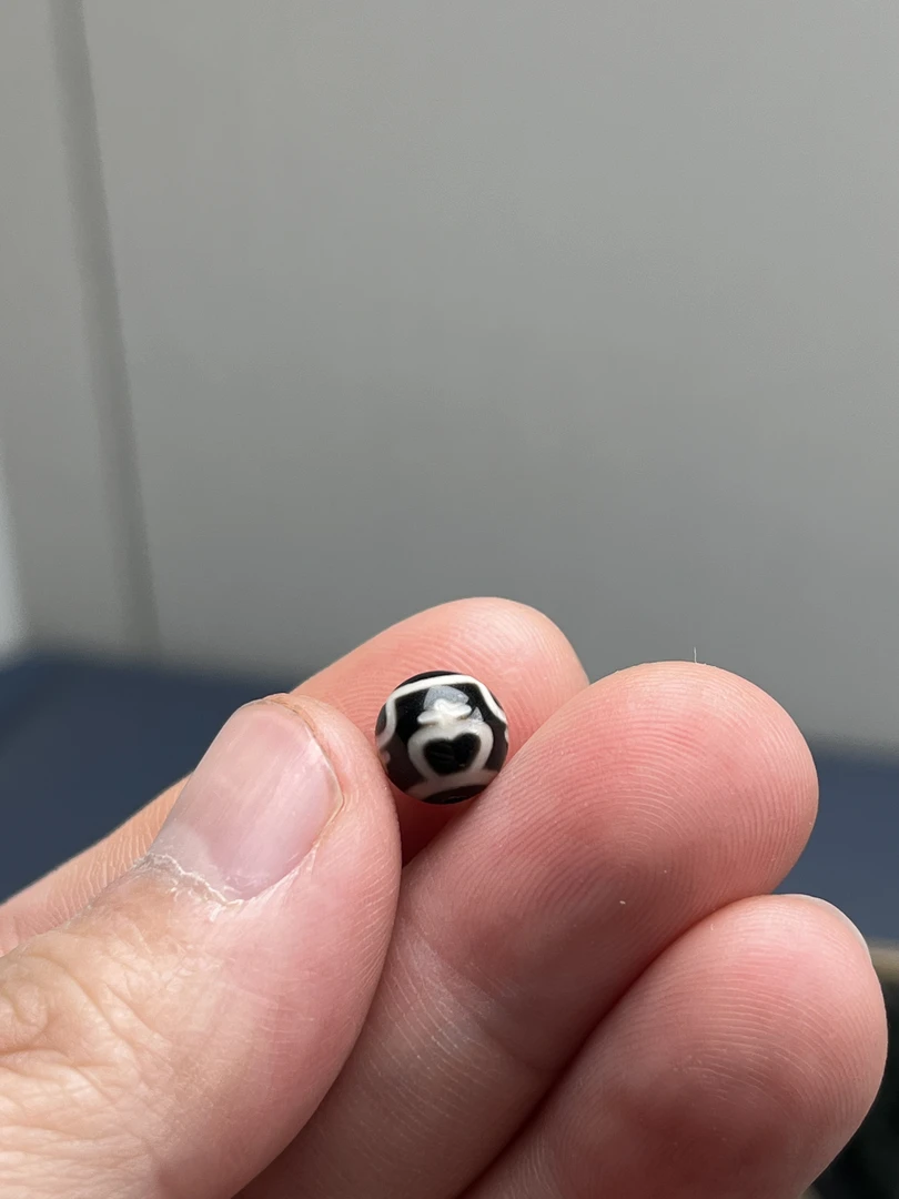 福利玛瑙台珠宝瓶8mm