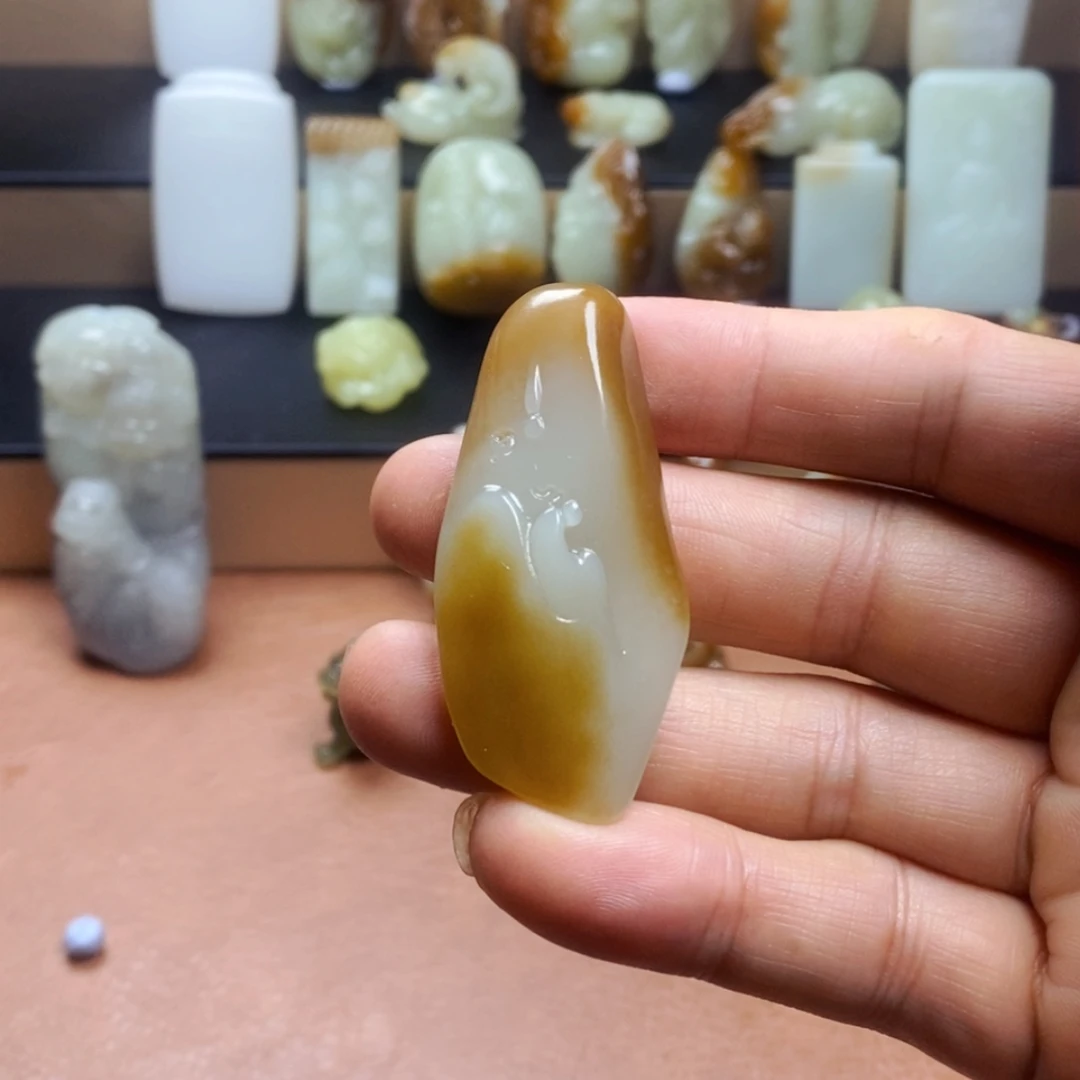 诚***源和田玉未镶嵌吊坠(不含链)