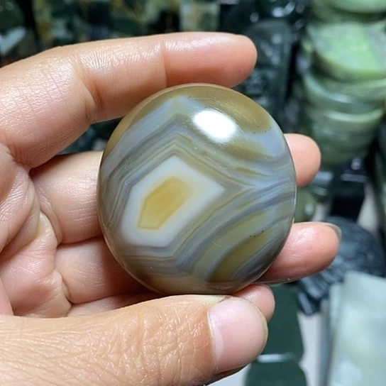 玛瑙/玉髓未镶嵌珠宝半成品