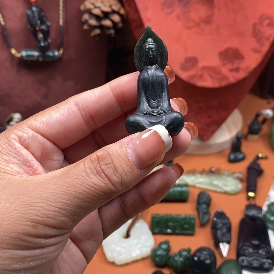 和田玉未镶嵌颈饰