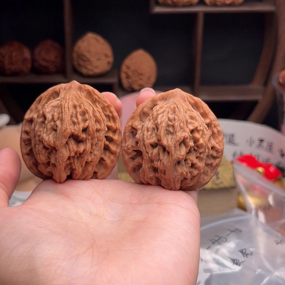 文玩核桃吊坠麦穗虎头 45-43-45 编号 4010