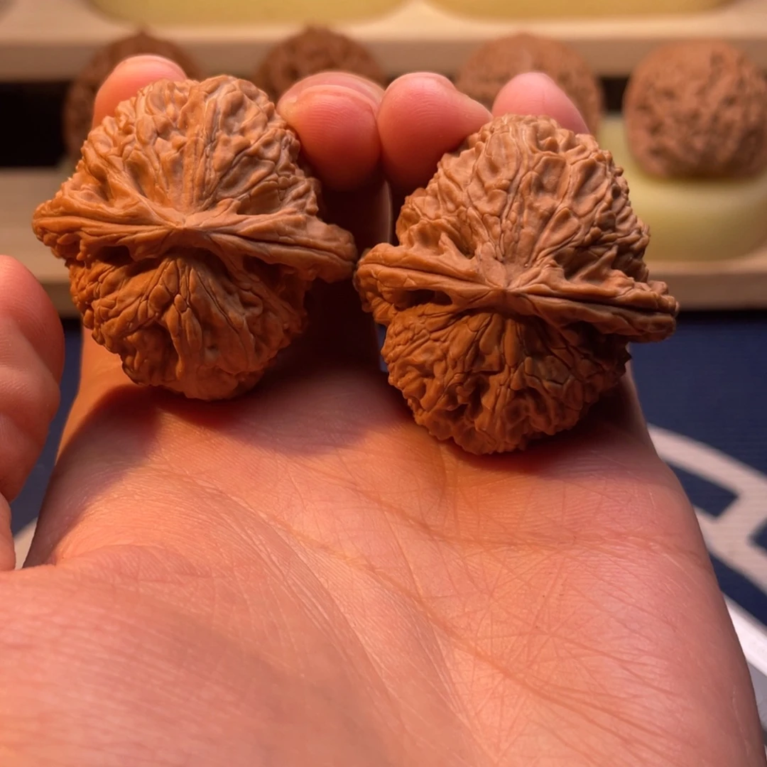 文玩核桃球白40尺