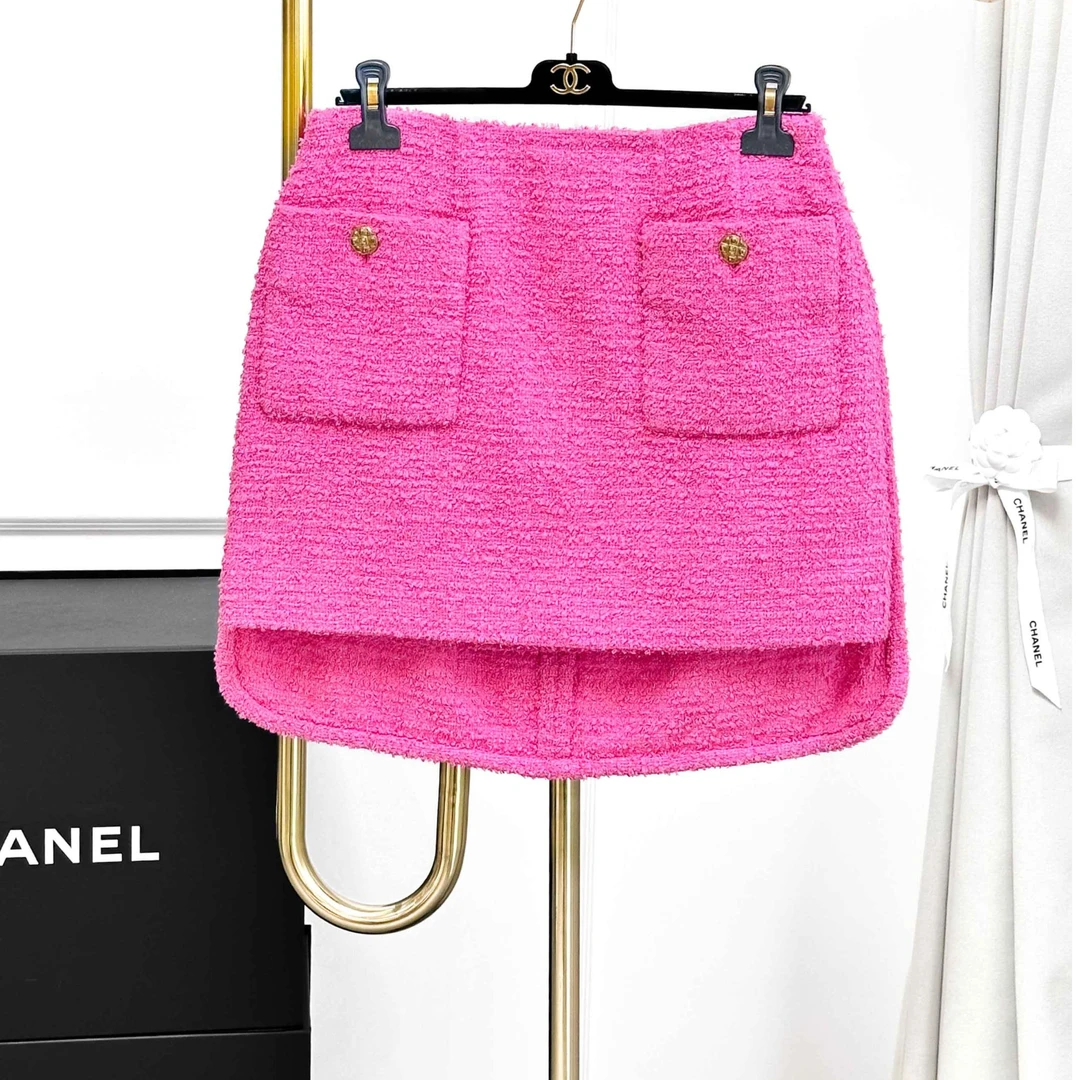 99新 Chanel/香奈儿 40码22S玫粉色琉璃扣前短后长半身裙，短裙