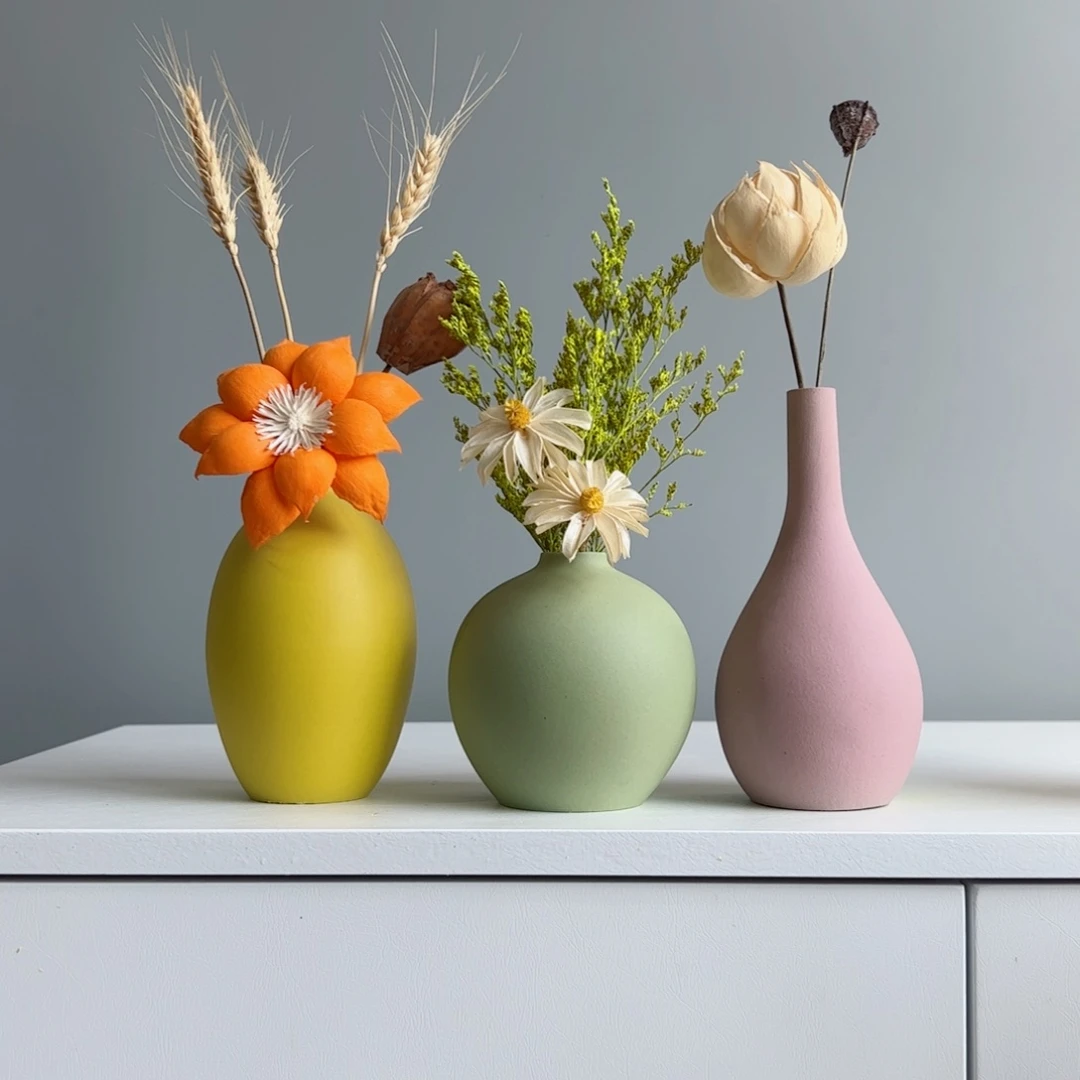 摆件陶瓷小花瓶摆件含花总高约20-30cm