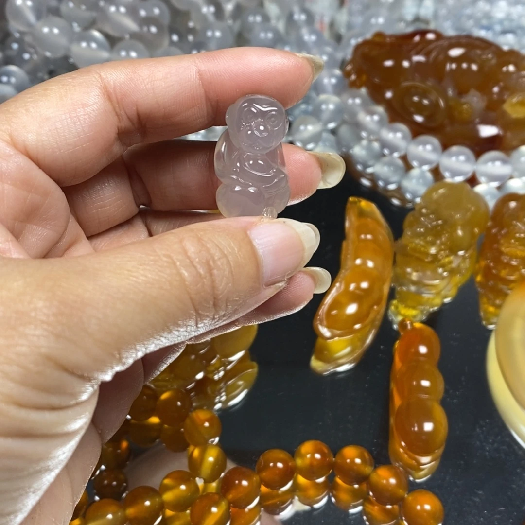 玛瑙/玉髓未镶嵌玛瑙吊坠