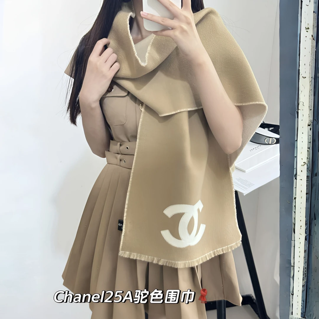 未使用 Chanel/香奈儿  汤/TP033187/25A 白色金属丝大双C 围巾
