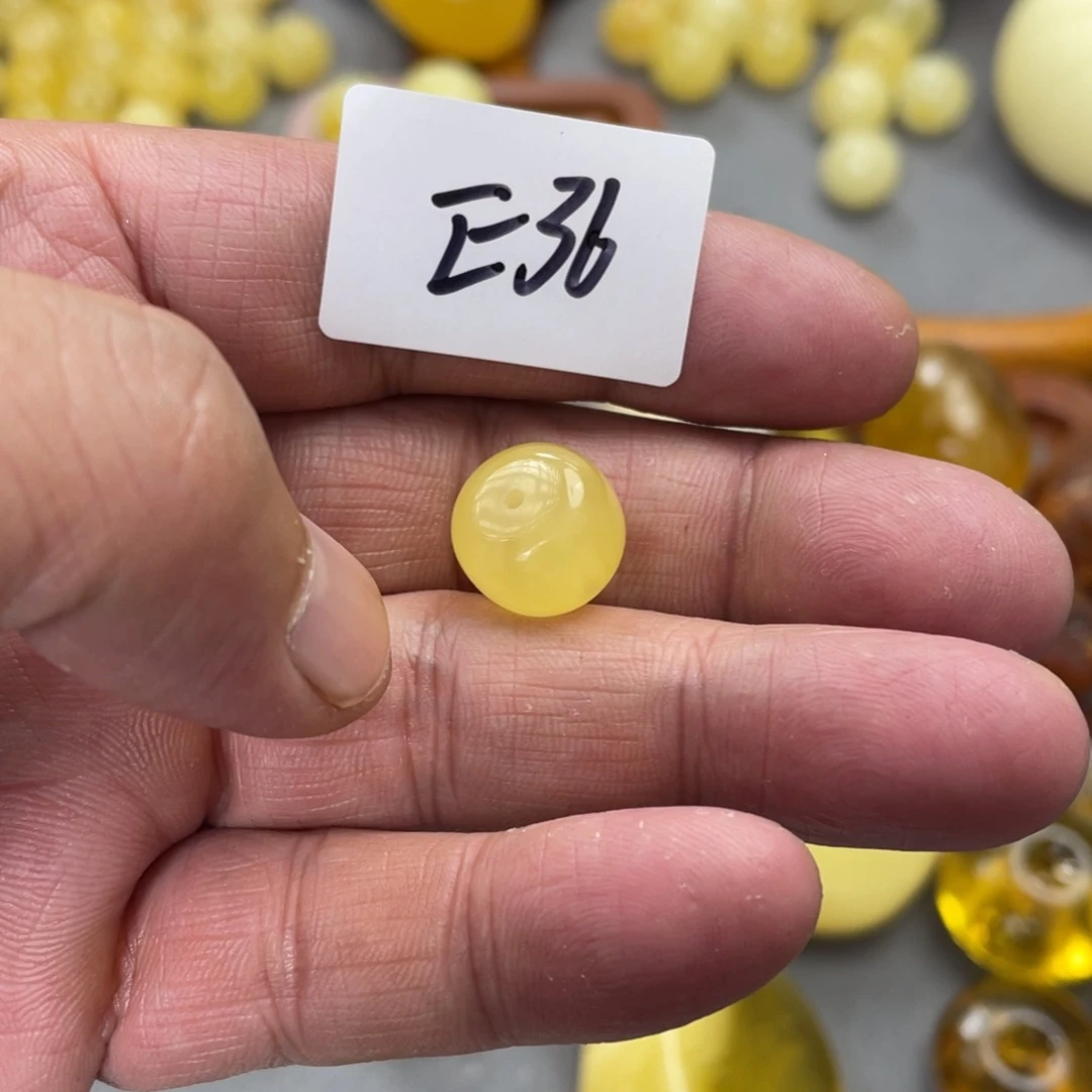 手链琥珀未镶嵌多样性发，发其中一件