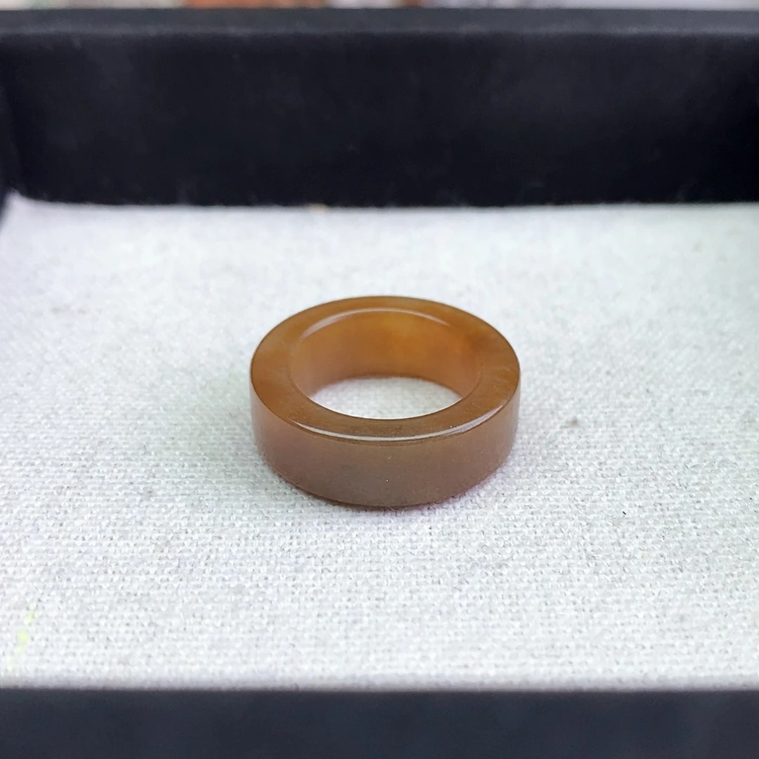 用***4和田玉戒指未镶嵌深红糖福利16.9