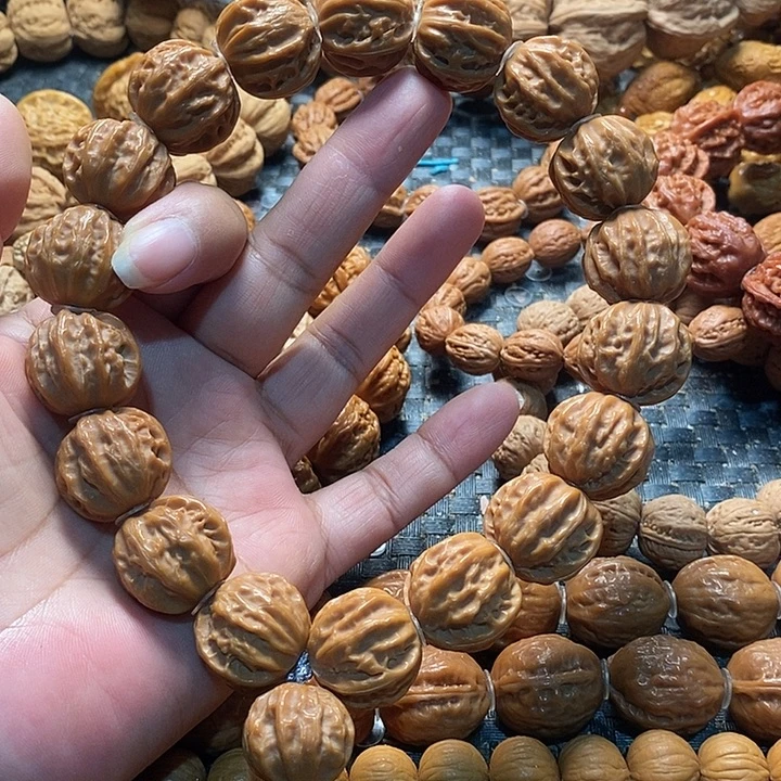 n***b手串文玩核桃树王八棱