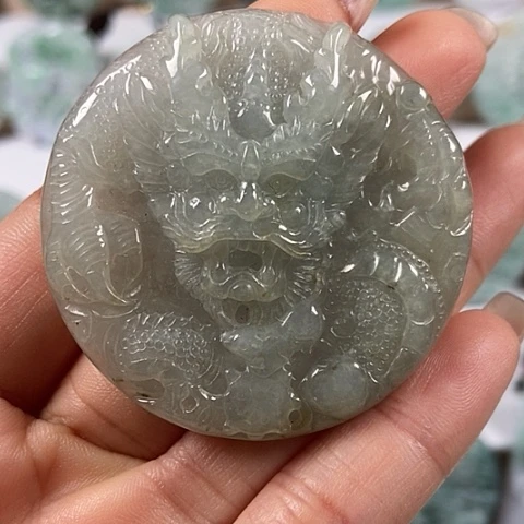 翡翠颈饰未镶嵌龙行天下福利两面工福利