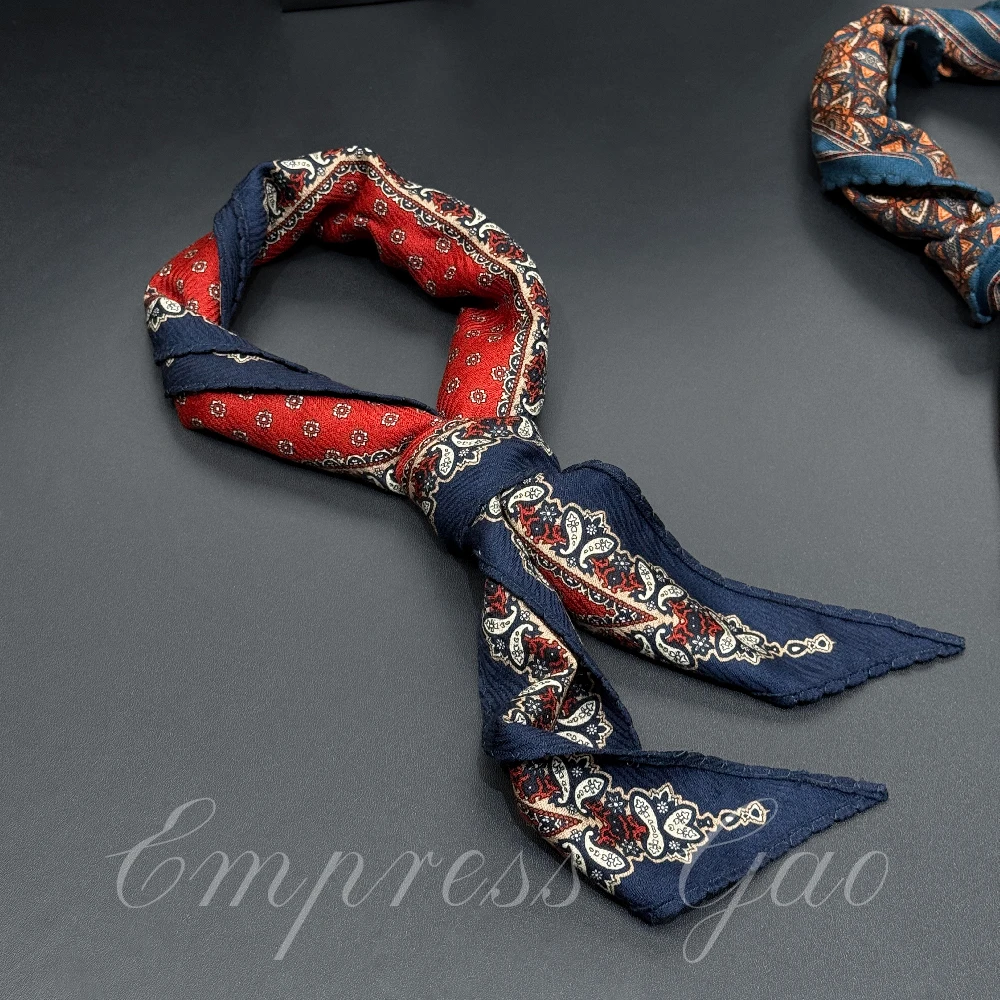 EMPRESS【复古红色双面印花进口澳洲羊毛菱形围巾】