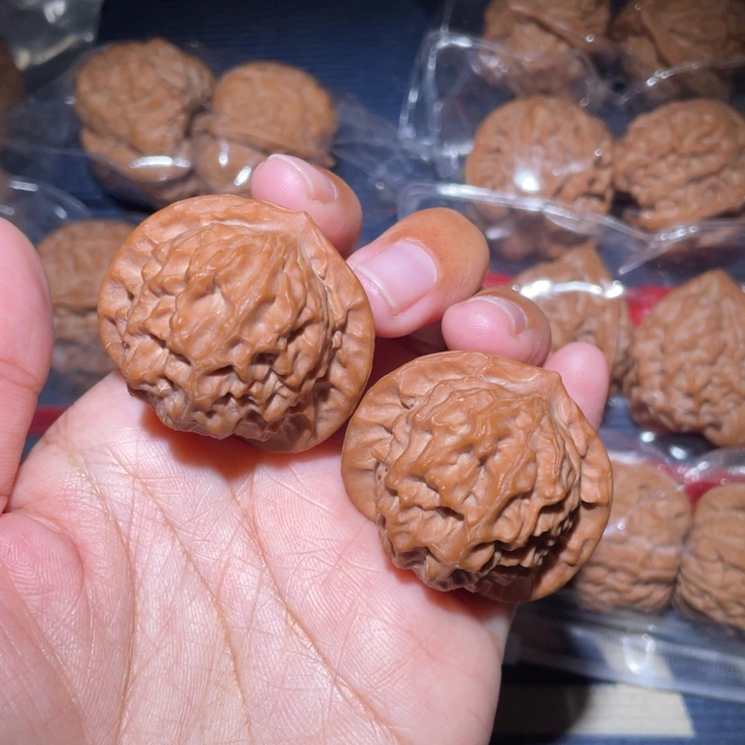 文玩核桃吊坠全品瓷娃娃40