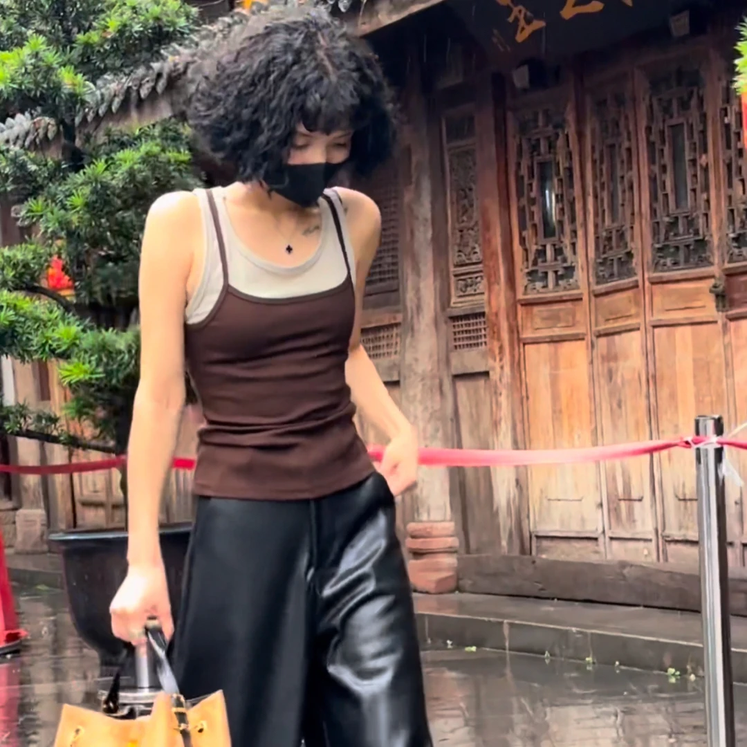 早秋假两件显瘦百搭背心外穿吊带上衣ins色彩明快设计感十足