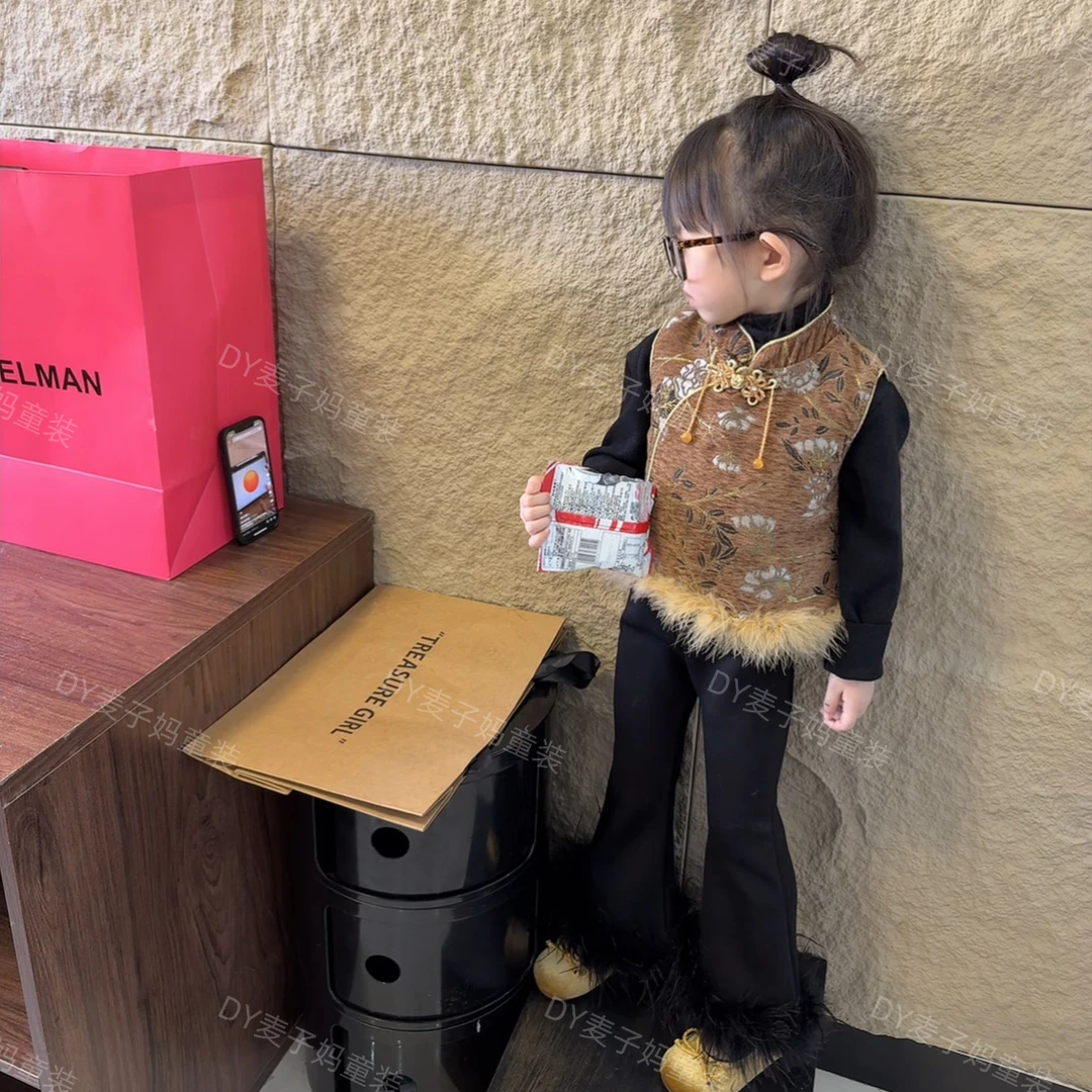 现MZ.儿童冬季新款年刺绣提花夹棉盘扣气质马甲1341