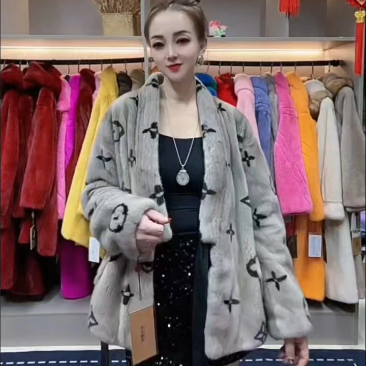 高端貂皮大衣女整貂水貂毛皮草外套时尚印花品牌气质新款高端减龄