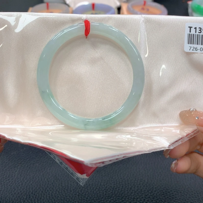 【闪购商品】翡翠手镯未镶嵌翡翠