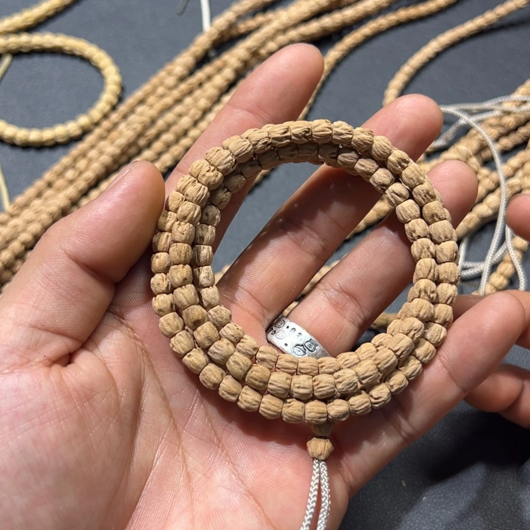 柏香籽/百香籽吊坠D38