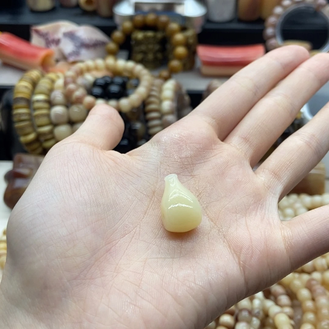 手串/手链驼骨小**学三通