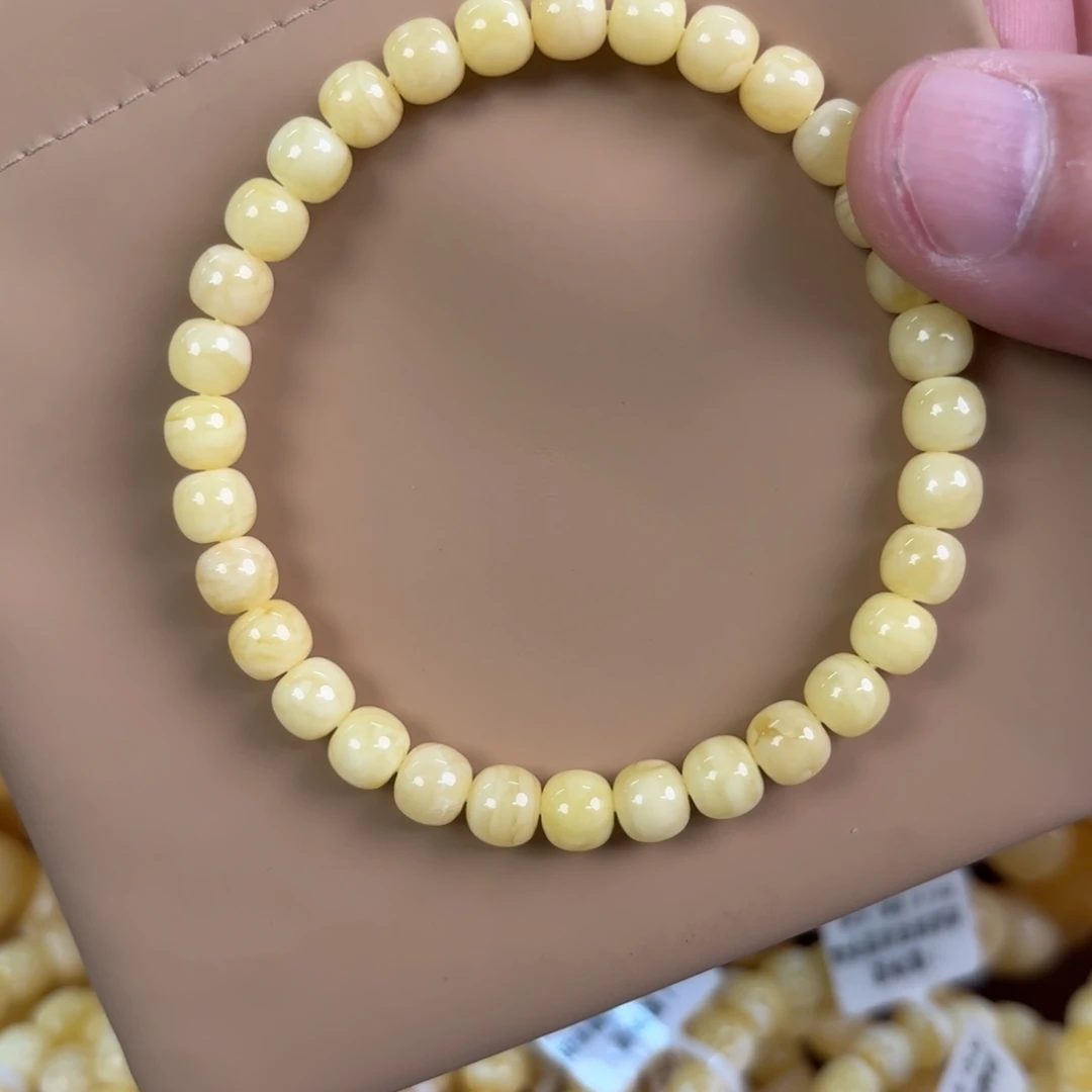 琥珀未镶嵌裸石01300000000