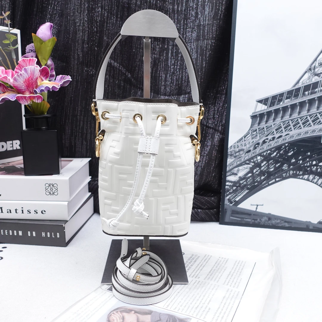 95新 FENDI/芬迪 单肩包/T10170378