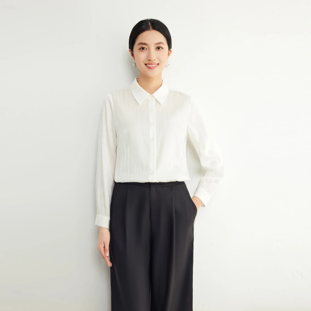 悦己妍色2025年新款桑蚕丝长袖衬衫贵气高品质女装8290